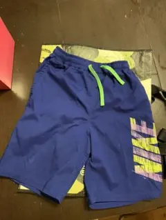 【値下げ】NIKE 水着 ショートパンツ ハーフパンツ　男の子