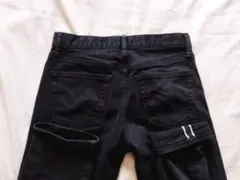 Uniqlo ユニクロ ブラック セルビッジジーンズW２８ A