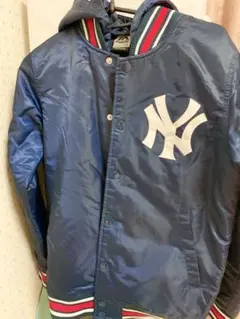 Majestic New York Yankees スタジャン フード付きのサムネイル