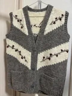 Item thumbnail for item 5edfe18b-09c3-42b3-8c15-4104fd8af51d