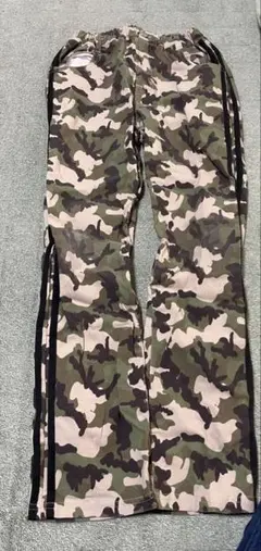 ⭐︎みぃ様専用　breeze 迷彩ボトム150cm