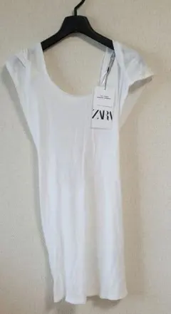 【新品】ZARA トップス クロスオーバーバック Tシャツ(M)