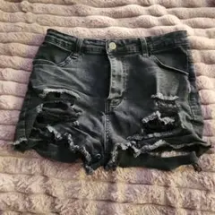 ダメージデニムショートパンツ