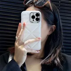 iPhone13 ホワイト#2 キルティング風　韓国風　シンプル　かわいい
