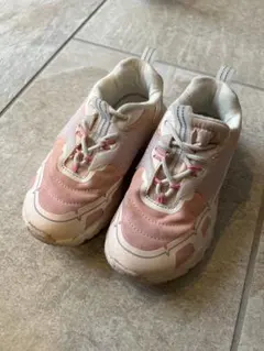 zara スニーカー