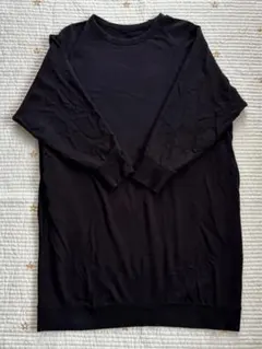 ユニクロ　UNIQLO トレーナー　丈長め