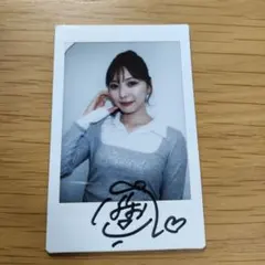 山下エミリー 1st写真集『SHY』＋直筆サイン入りチェキ - メルカリ