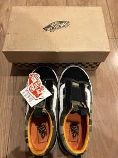 【新品未使用】Vans カモフラージュ スリッポン 迷彩柄　キッズ 19cm
