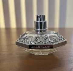 ジルバイジルスチュアート　オードトワレ　30ml