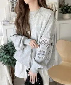 クラシカルエルフ　ランダム袖刺繍裏起毛オーバーサイズスウェット