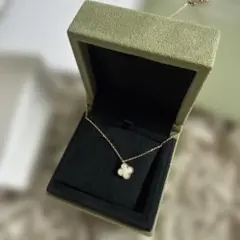Van Cleef & Arpels スイートアルハンブラのサムネイル