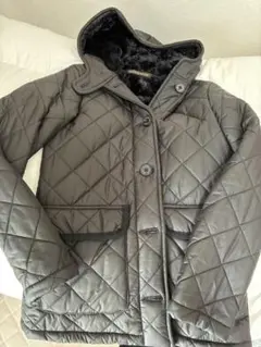 黒　キルティングジャケット フード付き