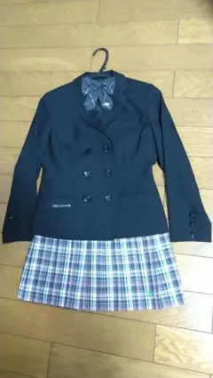 ナルミヤ　女の子フォーマルスーツ150cmとリボン