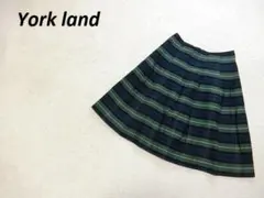 極美品　York land　ヨークランド　フレアースカート　チェック　１１のサムネイル