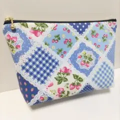 いちご柄 パッチワーク柄 ハンドメイド ポーチ 化粧ポーチ ファスナーポーチ 苺