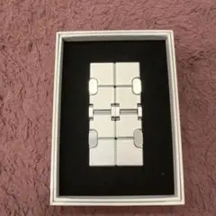 INFINITY CUBE （シルバー）