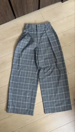 GU チェック柄 ワイドパンツ Sサイズ