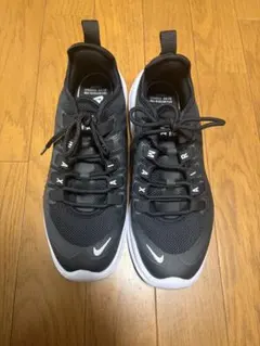 Nike Air Max ブラック ホワイト スニーカー