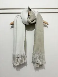 ZARAザラ 配色マフラーのサムネイル