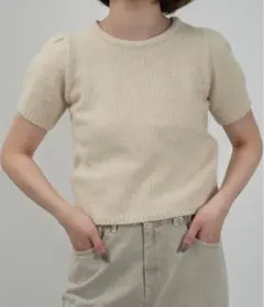 lawgy shoulder tuck round neck knit tのサムネイル
