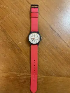 Timex キャンパー アナログ 腕時計 赤