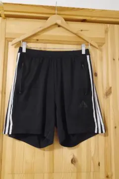 adidas トレーニングショーツ 黒