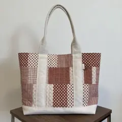 【在庫処分】ハンドメイド　トートバッグ　和柄　キルティング　帆布　肩掛け