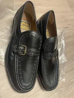 ウィングチップ　ブラックレザー ローファー バックル付き25EE