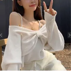 リボン付きオフショルダー ニット