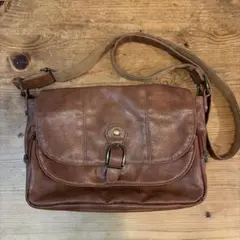 レガートラルゴ ショルダーバッグ 斜めがけ お出掛け 茶 ブラウン