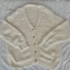 クリーム色 ボタン付きカーディガン Mサイズ
