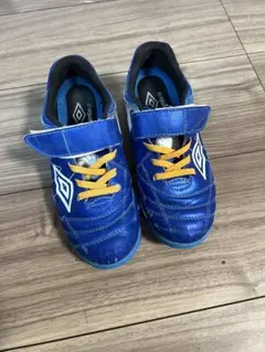 Umbro 青 サッカーシューズ トレーニングシューズ 20cm