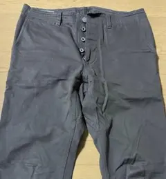 カーキ チノパン