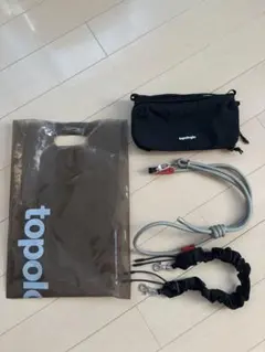 topologie 黒 サコッシュ リード付き