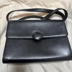 ungaro ブラックショルダーバッグ