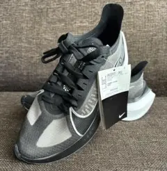 【未使用タグ付】 NIKE ナイキ ウィメンズ　ズームグラヴィティ　23.5cm