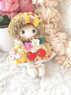 カントリードール♡ハンドメイド♡お人形♡ドールチャーム♡キーホルダー♡イエロー♡