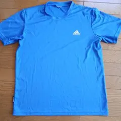 adidas Tシャツ　ブルー