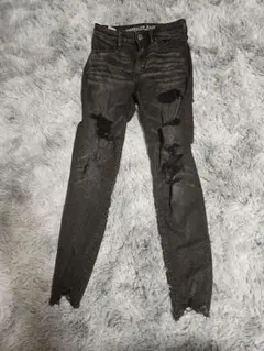 【アメリカンイーグル】スーパーストレッチ スキニーダメージジーンズ 黒