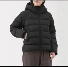 無印良品　新品　軽量ダウンポケッタブル　フード付きジャケット　　M ダウンコート