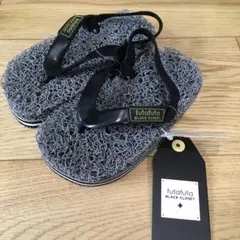 新品タグ付き フタフタ サンダルのサムネイル