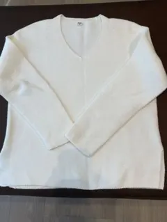 UNIQLO 白　長袖春ニット