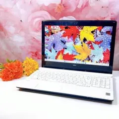 爆速SSD480&メモリ16G✨i7☆爽やか白PC♪カメラ！第7世代！Win11