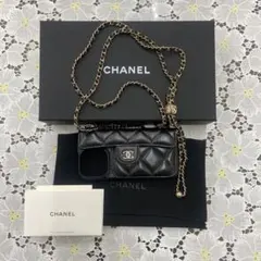 出品7/21まで！CHANEL シャネル iPhone16スマホケースのサムネイル