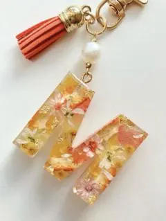 ハンドメイドイニシャルキーホルダーMオレンジ