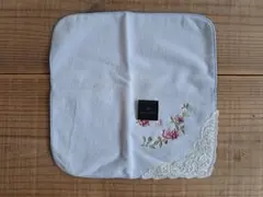 MARIO VALENTINO タオルハンカチ 花柄 レースのサムネイル