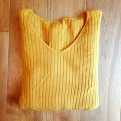 ロペピクニック　Vネック　長袖ニット　マスタード