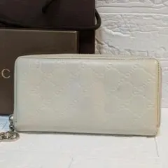 グッチ シマ レザー 長財布 ラウンドファスナー インターロッキングチャーム 白