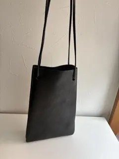 ハンドメイド☆本革　黒　サコッシュバッグ　肩掛け　斜め掛け