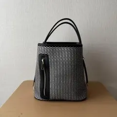 新品未使用】印傳屋 印伝屋 編み込みデザイン ハンドバッグ - メルカリ